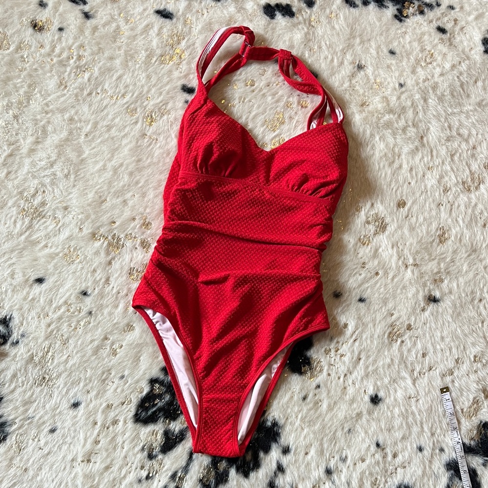 Cupshe Red Textured One-Piece Swimwear with Tummy Control